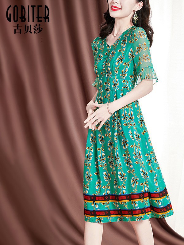 古贝莎2022春夏季绿色连衣裙