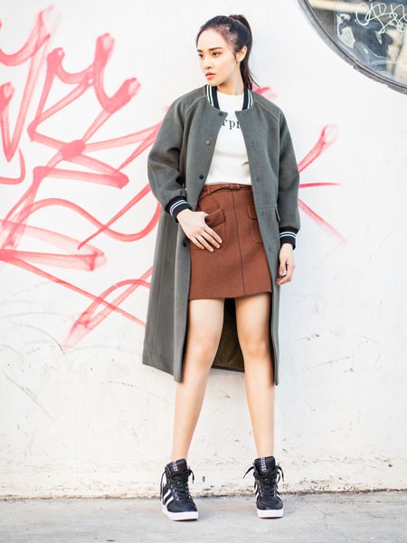 雅奴天使2021秋冬季橙色包臀裙