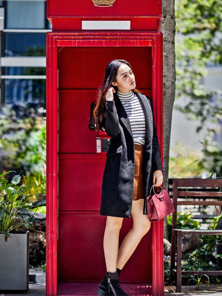 雅奴天使2021秋冬季黑色大衣