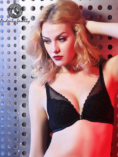 黛丽世家内衣2022春夏季黑色时尚内衣