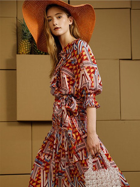 雅芙2022春夏季红色连衣裙