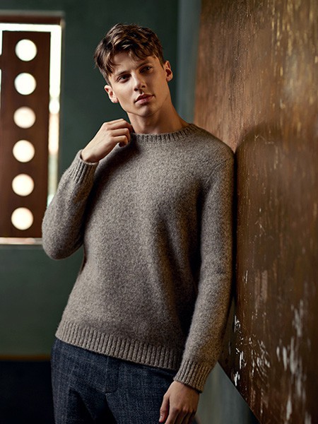 卡莱米路男装2021秋冬季灰色毛衣