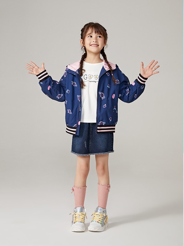 玛吉卡MAJAC童装2022春夏季黑色短裤