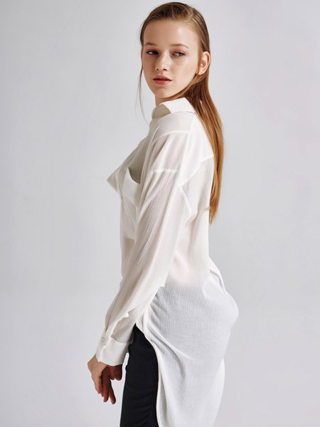 艾露伊女装2022春夏季白色防晒衫