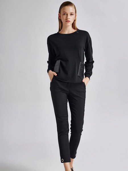 艾露伊女装2022春夏季黑色T恤