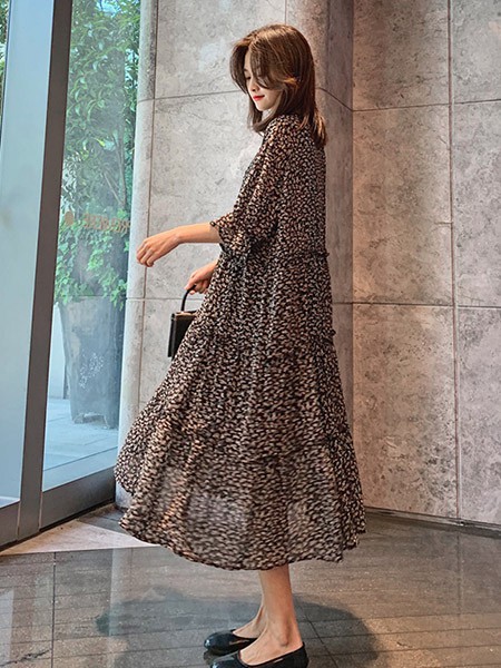 孕夫人2022春夏季黑色连衣裙