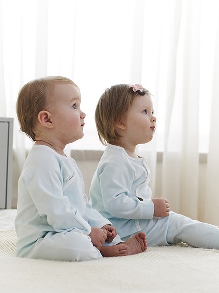 小丹佛尔童装2022春夏季浅蓝色连体衣