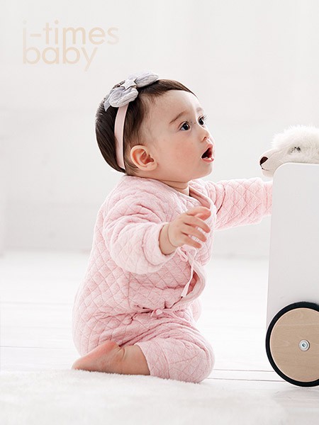 几度亲密2022春夏季粉色连体衣