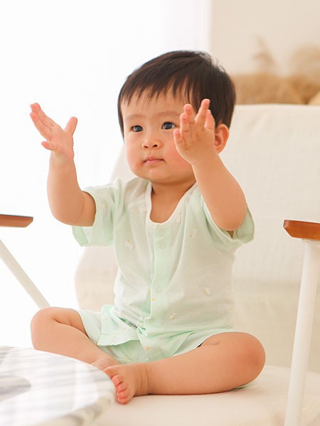 藤之木工房童装2022春夏季绿色连体衣