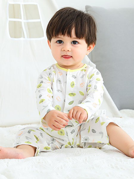 藤之木工房童装2022春夏季白色连体衣