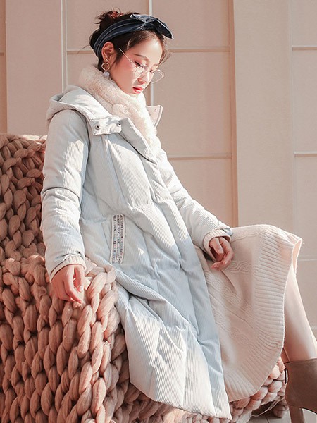 尤麦女装2021秋冬季浅蓝色棉服