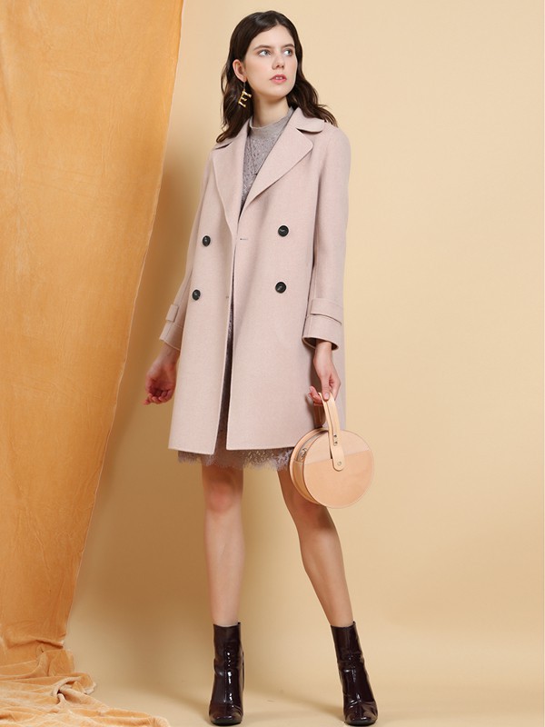 华人杰2021秋冬季米色大衣