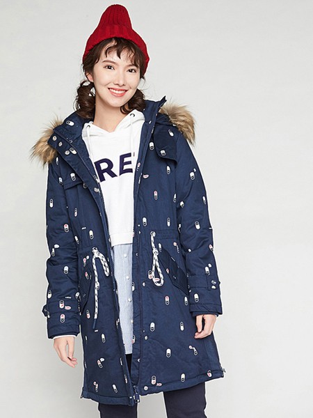 艾格2021秋冬季藏蓝色外套