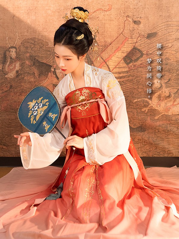 重回汉唐女装2022春夏季红色连衣裙