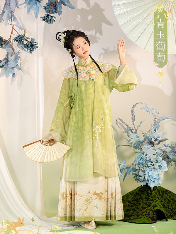 重回汉唐女装2022春夏季绿色上衣