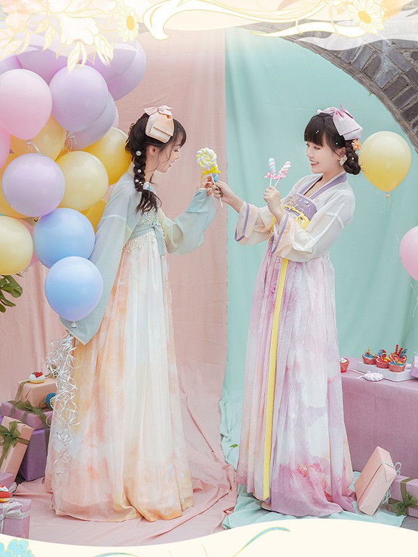 重回汉唐女装2022春夏季米色长裙