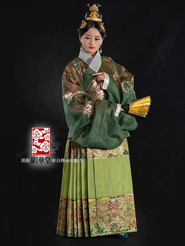 明华堂女装2022春夏季绿色百褶裙