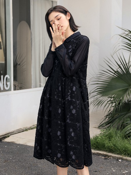 因为2022春夏季黑色连衣裙