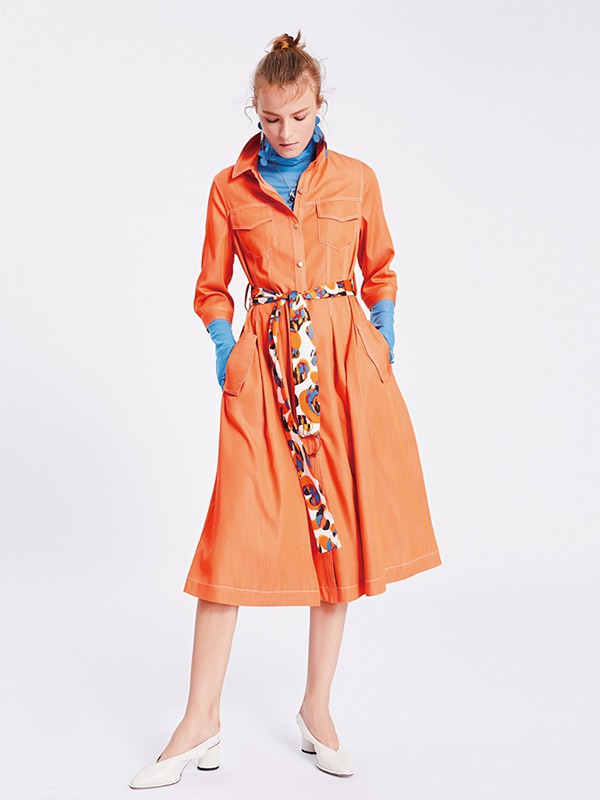 阁兰苏珊2022春夏季橙色衬衫裙