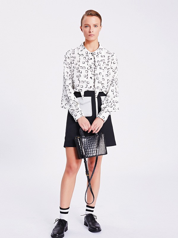 阁兰苏珊2022春夏季黑色短裙