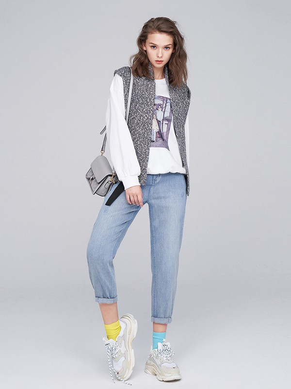 阁兰苏珊2022春夏季白色T恤