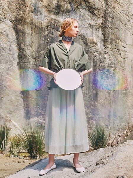 KBF女装2022春夏季灰色半身裙