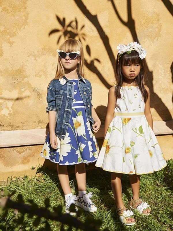  蒙娜丽莎2022春夏季白色连衣裙