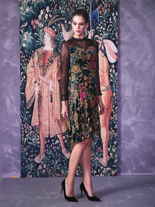 伯妮斯茵2022春夏季黑色连衣裙