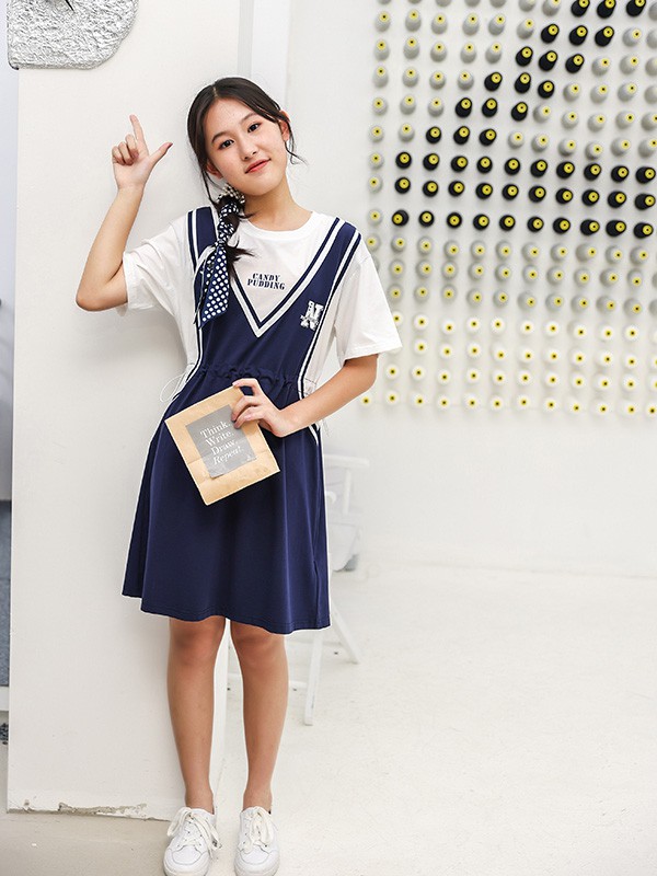 糖果布丁2022春夏季藏蓝色吊带裙