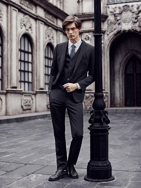 爱登堡·英伦新贵男装2021秋冬季白色衬衫