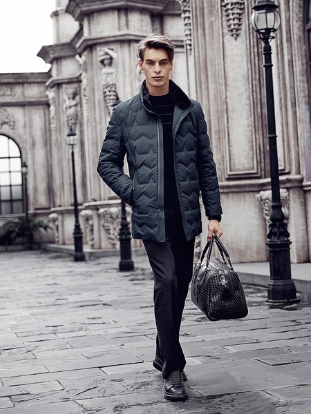 爱登堡·英伦新贵男装2021秋冬季藏蓝色羽绒服