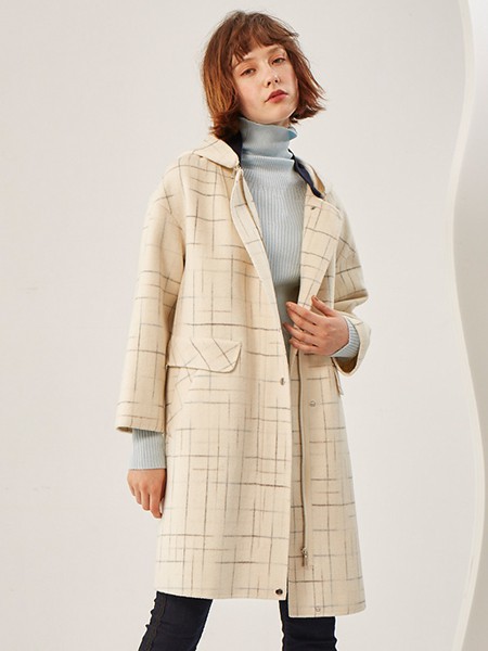 巧帛2021秋冬季白色大衣