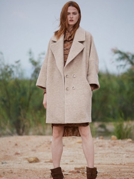 哲迪女装2021秋冬季米色大衣