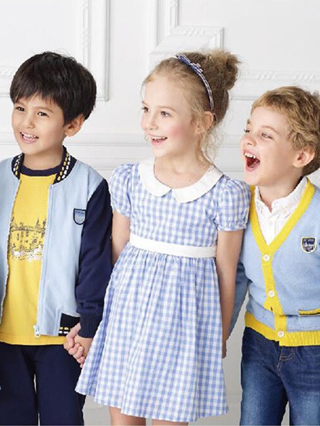 童话故事童装2022春夏季黄色T恤