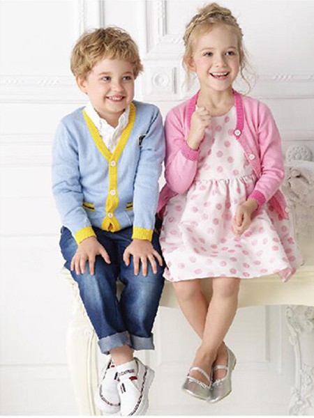 童话故事童装2022春夏季白色连衣裙