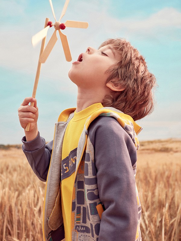 蒙蒙摩米童装2021秋冬季黄色T恤