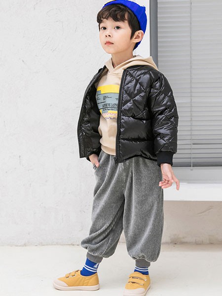 帕纳摩亚2021秋冬季黑色棉服