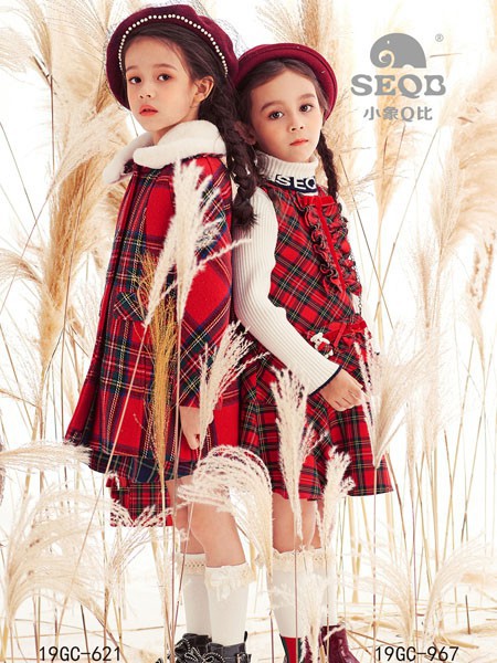 小象Q比2021秋冬季酒红色连衣裙