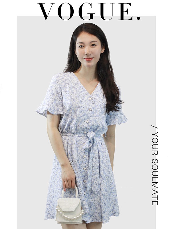 集娴2022春夏季白色连衣裙