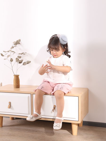 三只鼠2022春夏季粉色短裤