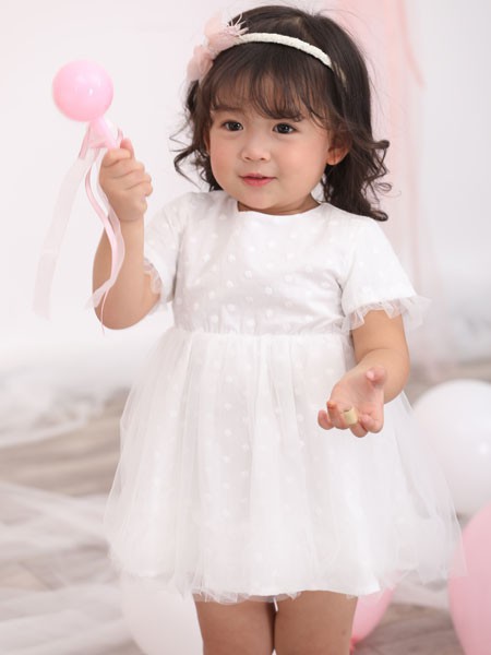 三只鼠2022春夏季白色连衣裙