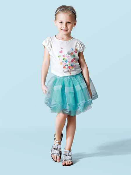 斯瓦茨童装2022春夏季白色T恤