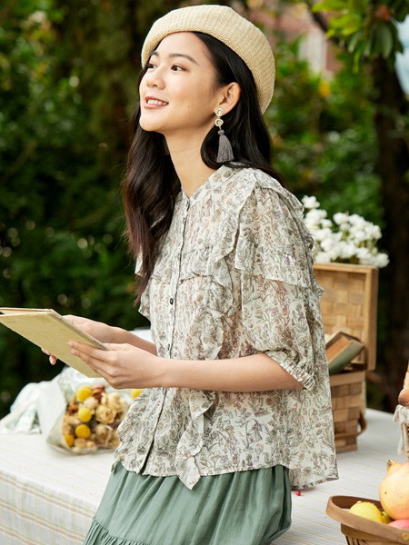 丽迪莎女装2022春夏季绿色雪纺衫