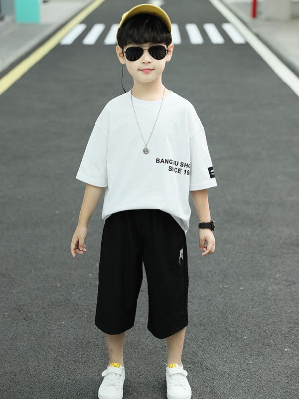 依码当先童装2022春夏季白色T恤