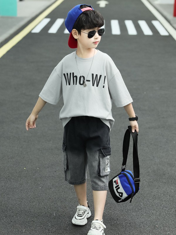 依码当先童装2022春夏季灰色T恤