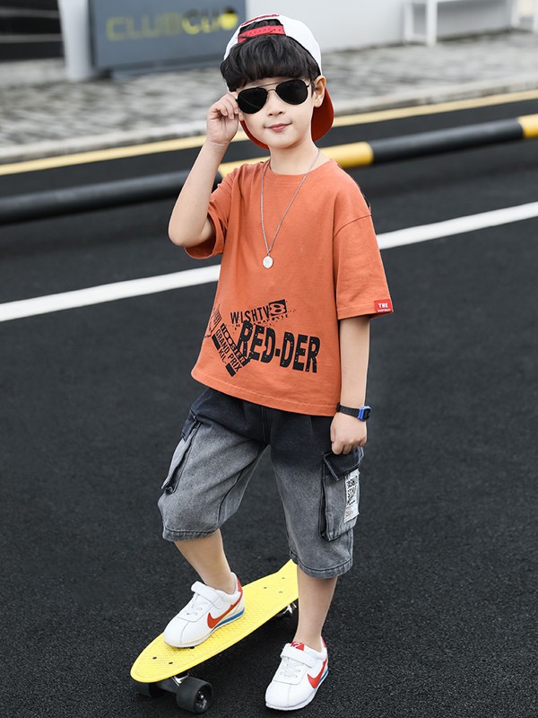 依码当先童装2022春夏季橙色T恤