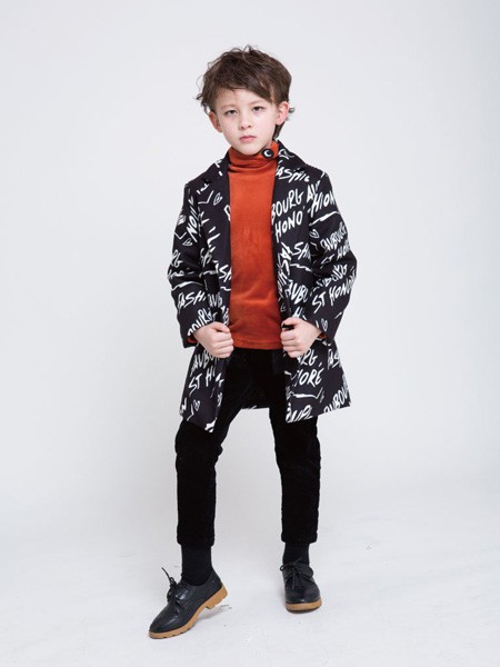 蓝色大象童装2021秋冬季黑色大衣