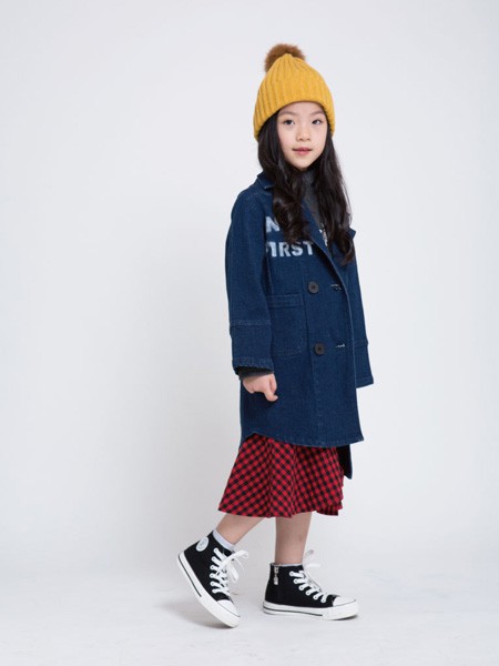 蓝色大象童装2021秋冬季藏蓝色外套