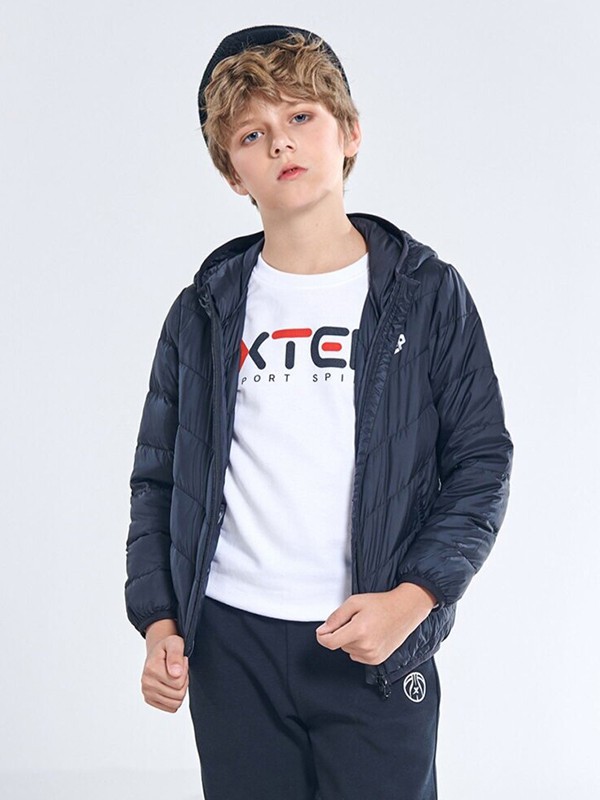 特步儿童2021秋冬季白色T恤