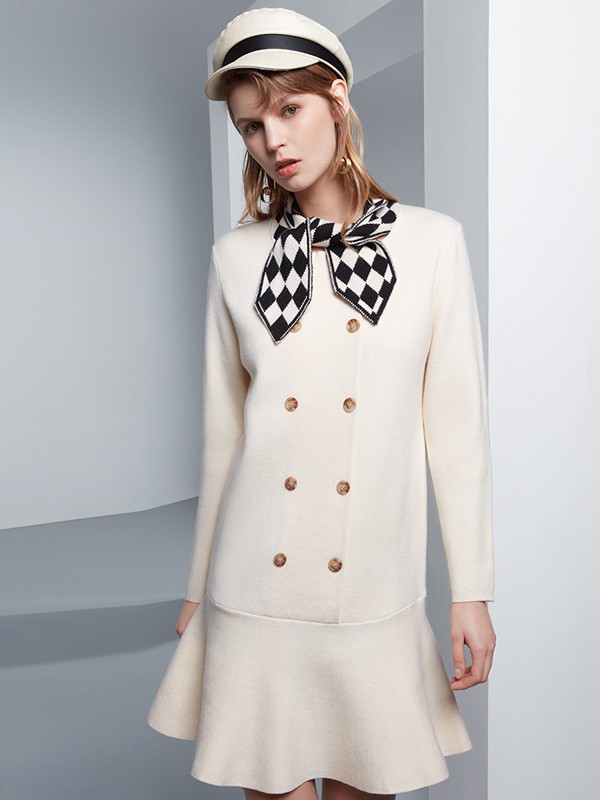 弥芙霏女装2021秋冬季白色连衣裙